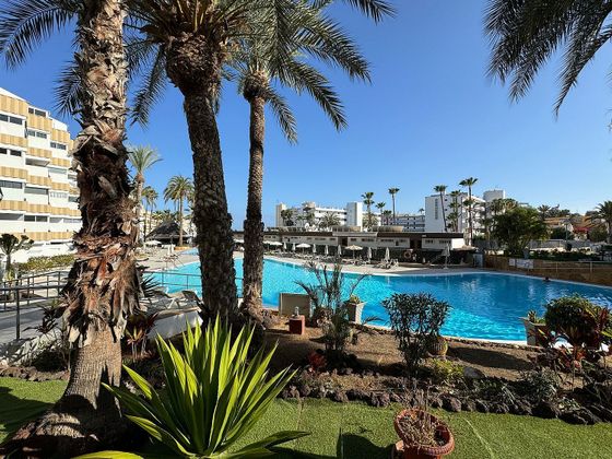 Foto 1 de Estudi en venda a avenida De Tenerife amb terrassa i piscina