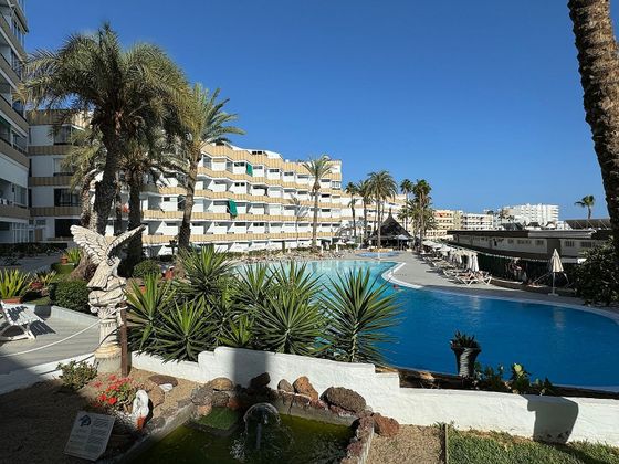 Foto 2 de Estudi en venda a avenida De Tenerife amb terrassa i piscina