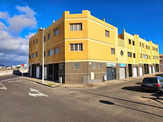 Foto 1 de Casa adosada en venta en La Garita - Marpequeña de 3 habitaciones con terraza