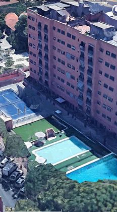 Foto 1 de Pis en lloguer a avenida De Abril de de 3 habitacions amb piscina i garatge