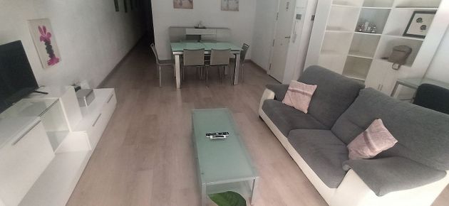 Foto 2 de Pis en lloguer a Mercado de 2 habitacions amb mobles i aire acondicionat