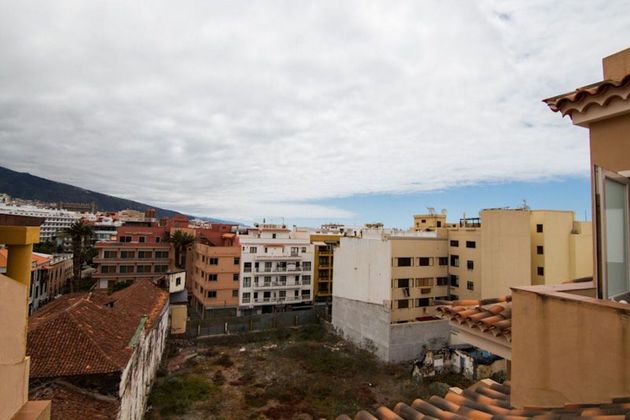 Foto 2 de Venta de ático en Zona Martiánez de 2 habitaciones con terraza y ascensor
