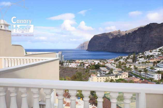 Foto 2 de Pis en venda a Puerto de Santiago de 3 habitacions amb terrassa i piscina