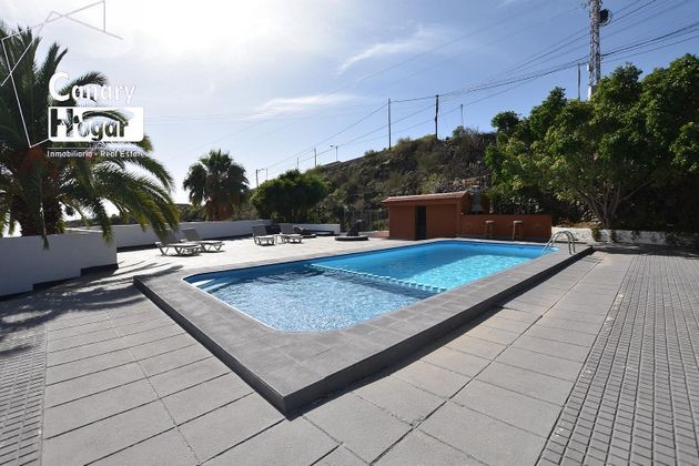 Foto 2 de Chalet en venta en Los Blanquitos de 8 habitaciones con terraza y piscina