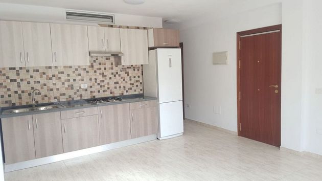Foto 2 de Alquiler de piso en Las Chafiras de 2 habitaciones con aire acondicionado