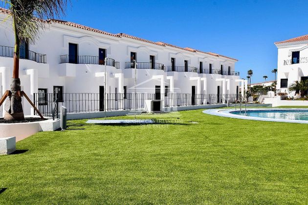 Foto 1 de Casa adossada en venda a Golf del Sur-Amarilla Golf de 2 habitacions amb terrassa i piscina