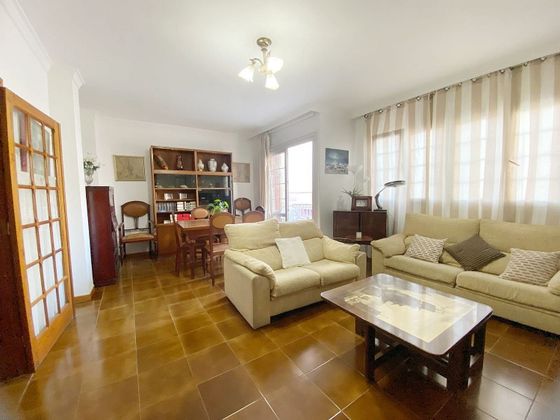 Foto 2 de Casa adossada en venda a Arenales - Lugo - Avenida Marítima de 8 habitacions amb terrassa i garatge