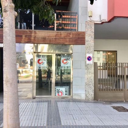 Foto 2 de Local en venda a Arenales - Lugo - Avenida Marítima de 82 m²