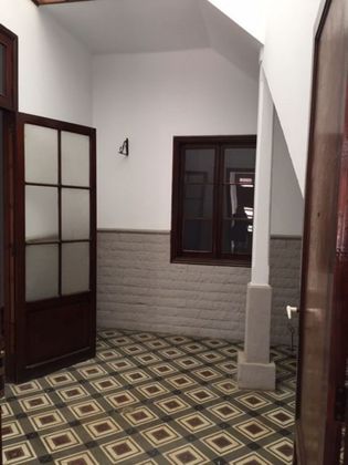 Foto 2 de Xalet en venda a calle Reyes Católicos de 7 habitacions amb terrassa i balcó