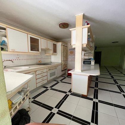 Foto 2 de Casa adosada en venta en La Garita - Marpequeña de 8 habitaciones con terraza