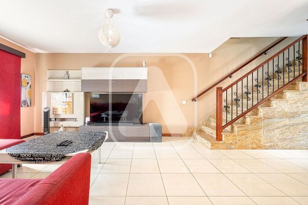 Foto 2 de Casa en venda a Vecindario norte-Cruce Sardina de 4 habitacions amb terrassa i aire acondicionat