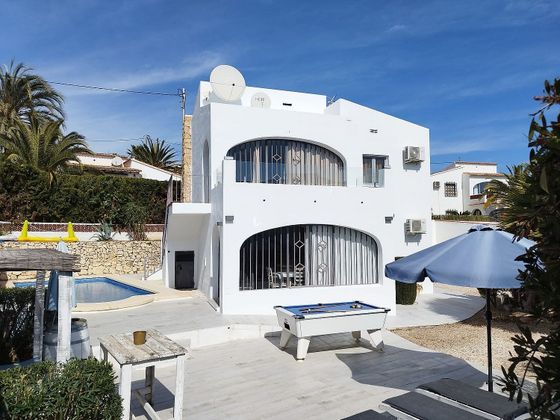 Foto 2 de Venta de casa en Zona Pueblo de 4 habitaciones con terraza y piscina