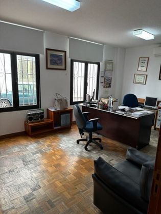 Foto 1 de Oficina en venda a calle Sorondongo de 185 m²
