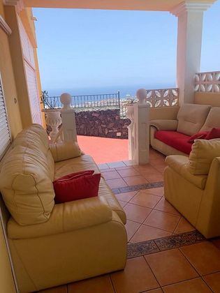 Foto 1 de Alquiler de piso en Costa Adeje de 2 habitaciones con terraza y piscina