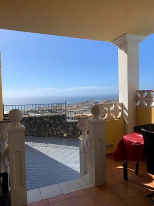 Foto 2 de Pis en lloguer a Costa Adeje de 2 habitacions amb terrassa i piscina