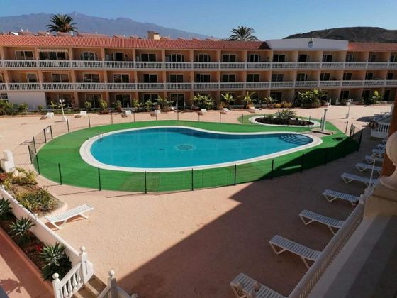 Foto 1 de Local en venda a Costa Blanca - Las Galletas amb terrassa i piscina