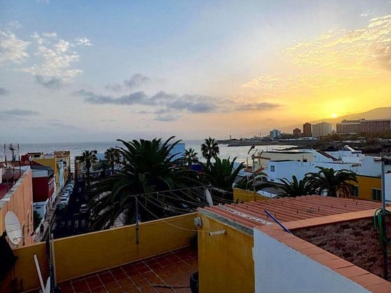 Foto 1 de Casa en venda a Playa Jardín de 7 habitacions amb terrassa