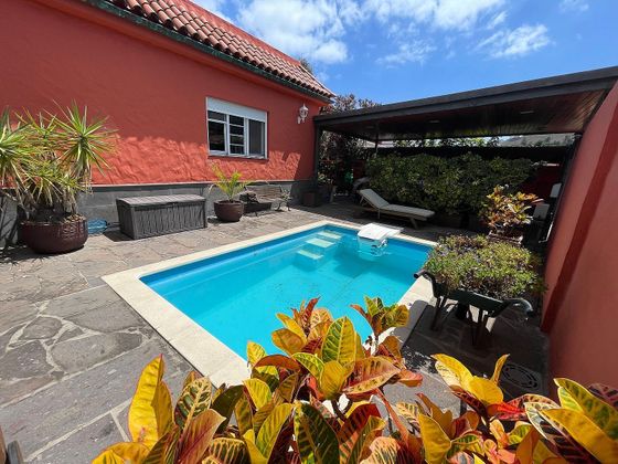 Foto 1 de Xalet en venda a Cono Sur de 4 habitacions amb terrassa i piscina