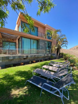 Foto 1 de Casa adossada en venda a El Tablero - El Salobre de 3 habitacions amb terrassa i piscina