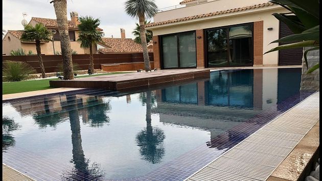 Foto 1 de Chalet en venta en Guadalupe de 5 habitaciones con terraza y piscina