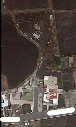 Foto 1 de Venta de terreno en Tinajo de 2000 m²