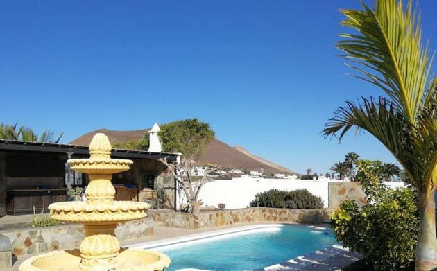 Foto 2 de Casa en venda a Conil - Vega del Tegoyo de 4 habitacions amb terrassa i piscina