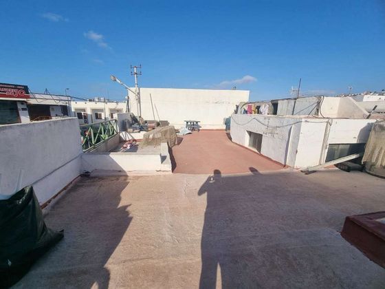 Foto 1 de Casa en venda a Puerto del Carmen de 5 habitacions amb terrassa