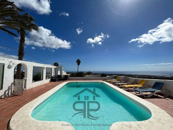 Foto 1 de Venta de casa en La Asomada de 8 habitaciones con terraza y piscina