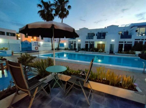 Foto 1 de Estudi en venda a Puerto del Carmen amb terrassa i piscina