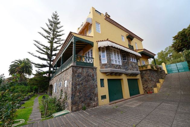Foto 2 de Chalet en alquiler en calle El Monte Santa Brigida de 5 habitaciones con terraza y garaje