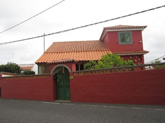 Foto 2 de Chalet en alquiler en carretera De Los Hoyos de 4 habitaciones con terraza y jardín