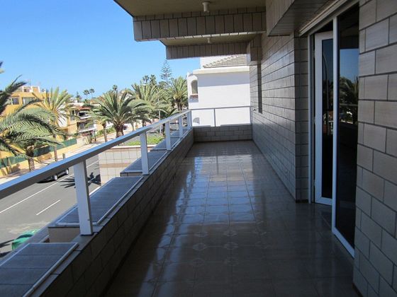 Foto 1 de Xalet en venda a paseo De Chil de 3 habitacions amb terrassa i piscina