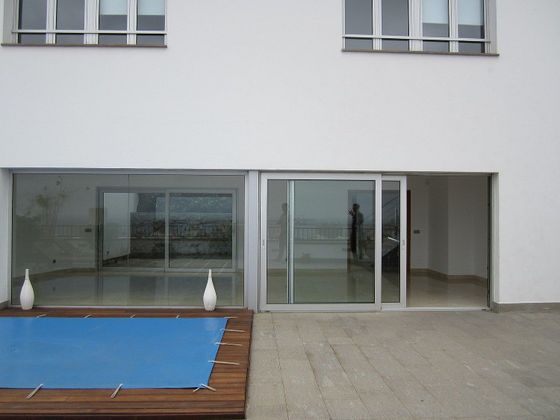 Foto 1 de Venta de chalet en calle La Cornisa de 4 habitaciones con terraza y piscina