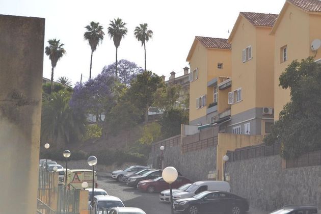 Foto 2 de Àtic en venda a calle Montebravo de 3 habitacions amb terrassa i jardí