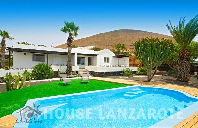 Foto 1 de Xalet en venda a Conil - Vega del Tegoyo de 3 habitacions amb terrassa i piscina