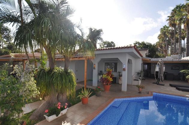 Foto 1 de Xalet en venda a San Antonio - Las Arenas de 3 habitacions amb terrassa i piscina
