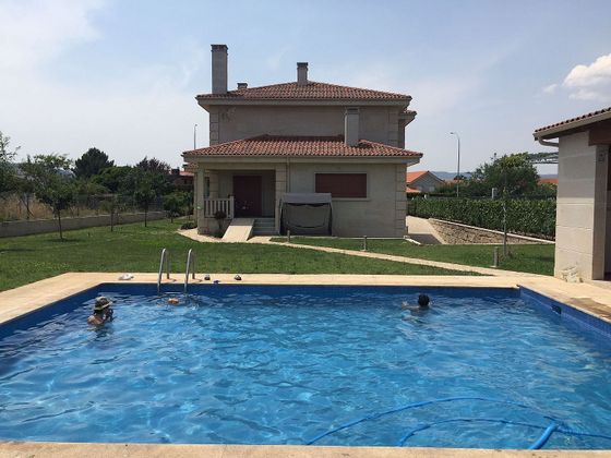 Foto 2 de Xalet en venda a Verín de 4 habitacions amb terrassa i piscina