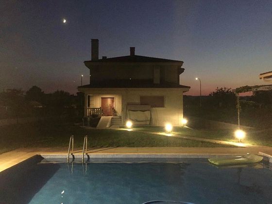 Foto 1 de Chalet en venta en Verín de 4 habitaciones con terraza y piscina
