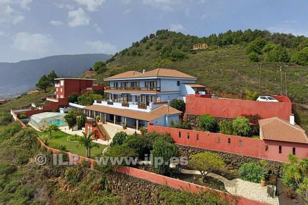 Foto 1 de Xalet en venda a Puntallana de 11 habitacions amb terrassa i piscina