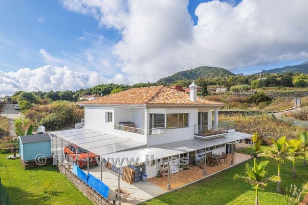 Foto 1 de Xalet en venda a Breña Baja de 3 habitacions amb terrassa i garatge