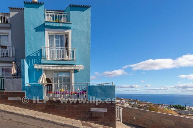 Foto 2 de Casa adosada en venta en Santa Cruz de la Palma de 4 habitaciones con terraza y balcón