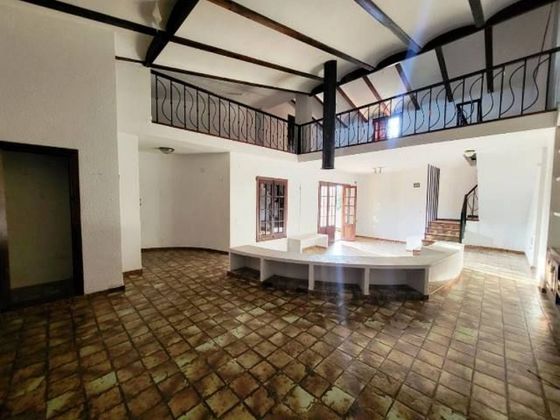 Foto 2 de Xalet en venda a Macastre de 4 habitacions amb terrassa i piscina