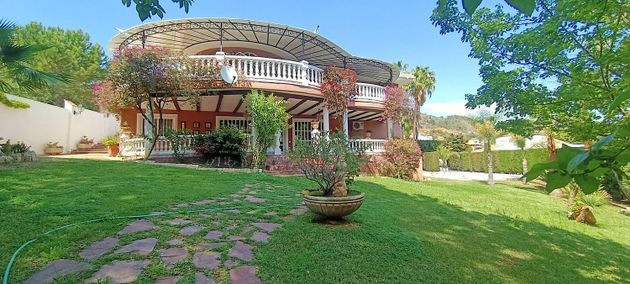 Foto 1 de Chalet en venta en Vall d´Uixó (la) de 6 habitaciones con terraza y piscina