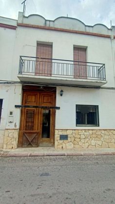 Foto 2 de Casa en venda a Benifairó de les Valls de 4 habitacions amb terrassa i jardí