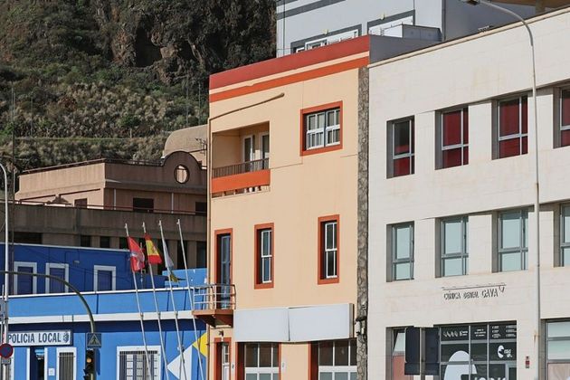 Foto 1 de Piso en venta en Santa Cruz de la Palma de 5 habitaciones con terraza y balcón