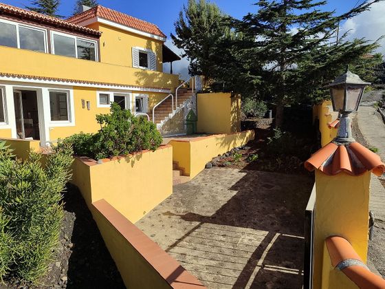 Foto 2 de Venta de chalet en calle Piedras Blancas de 2 habitaciones con terraza y piscina