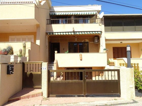 Foto 1 de Dúplex en venda a Torrelamata - La Mata de 3 habitacions amb terrassa i garatge