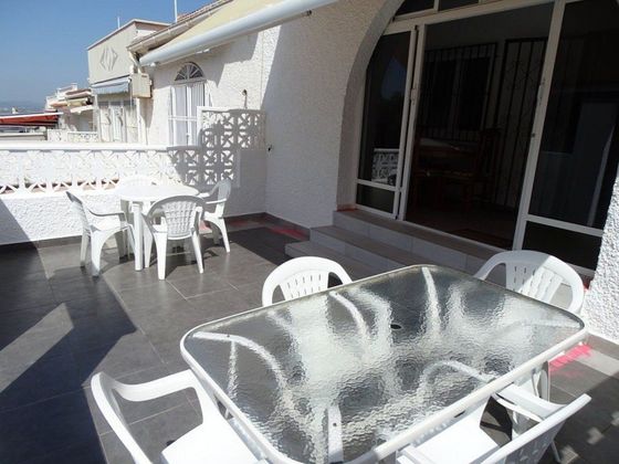Foto 2 de Xalet en venda a La Siesta - El Salado - Torreta de 2 habitacions amb terrassa i aire acondicionat