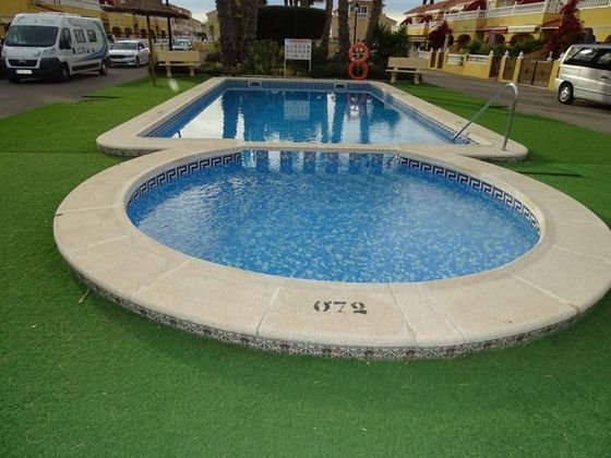 Foto 2 de Casa en venda a La Siesta - El Salado - Torreta de 2 habitacions amb terrassa i piscina