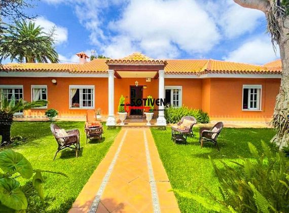 Foto 2 de Xalet en venda a Guamasa - El Ortigal - Los Rodeos de 4 habitacions amb terrassa i jardí